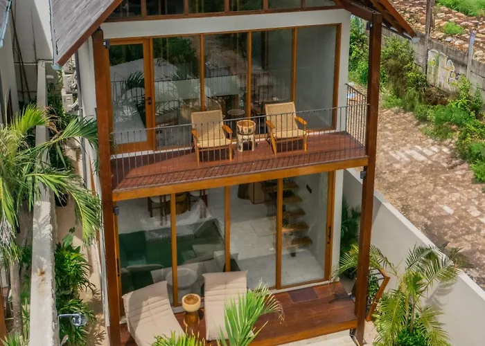Yunani Thomas Bali Uluwatu (Bali)