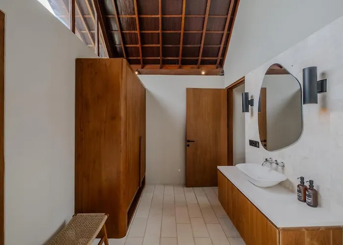 Villa Yunani Thomas Bali *